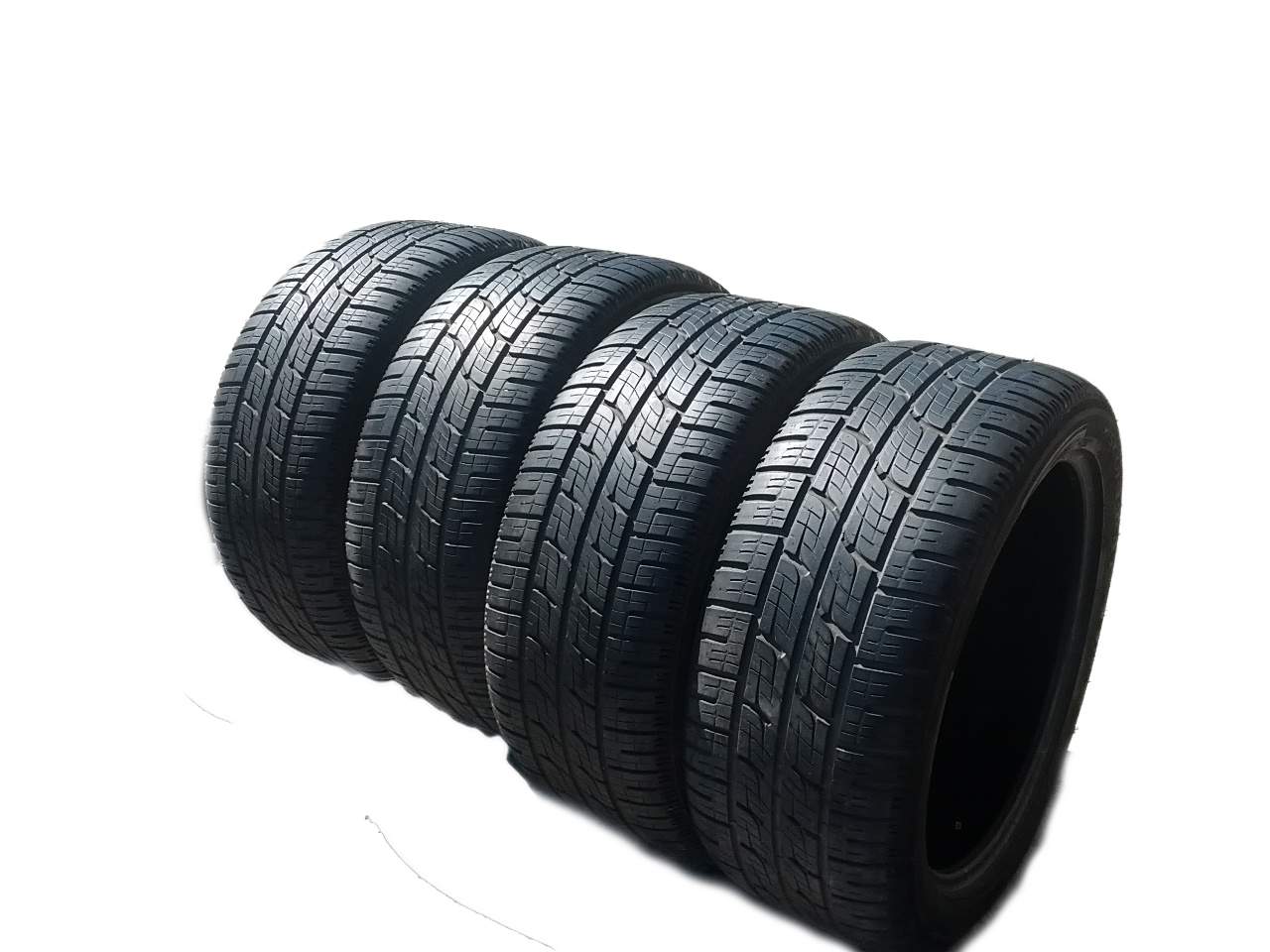 235/55/17 pirelli scorpion str