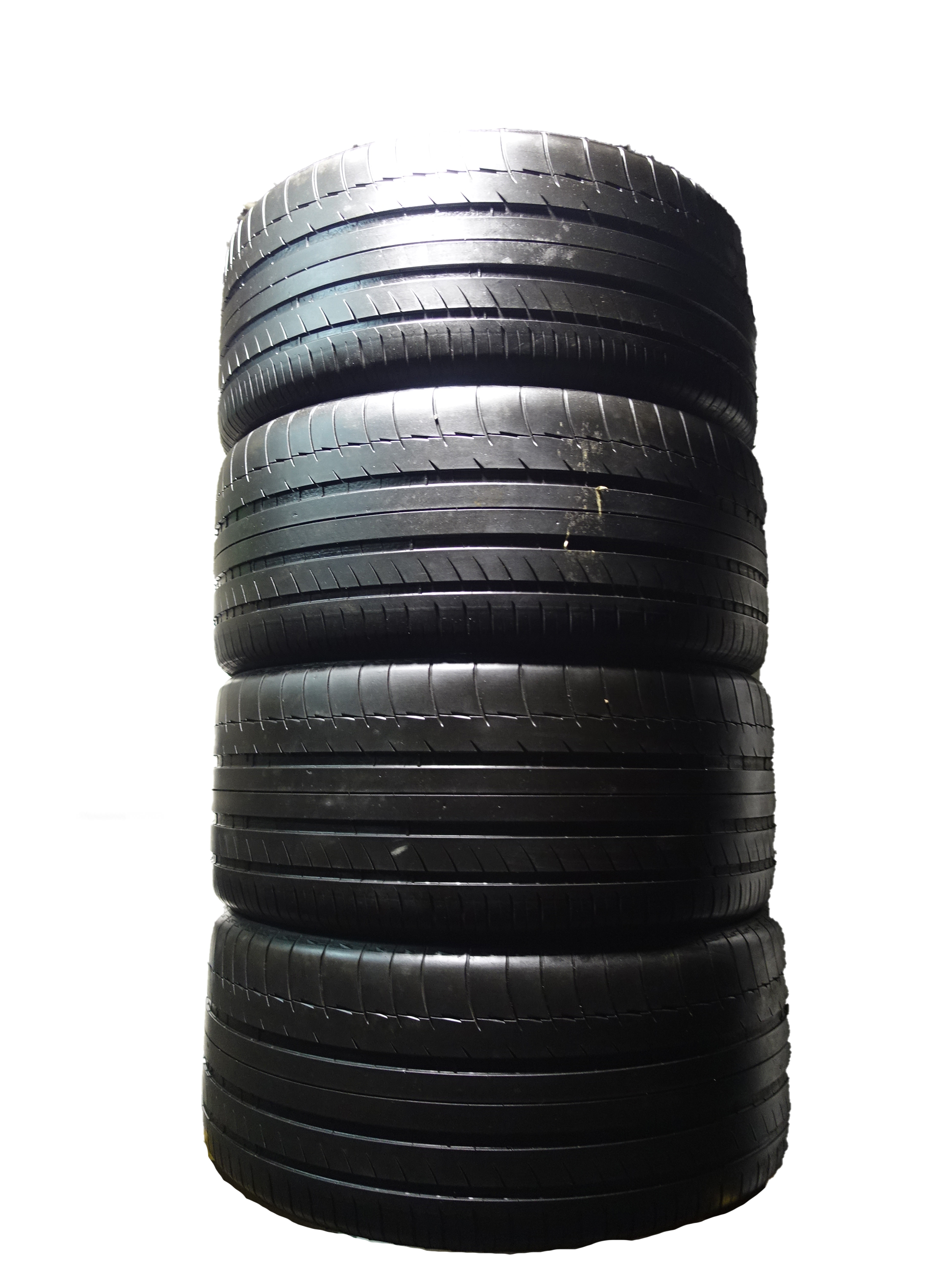 235 60 18 Michelin Latitude Sport