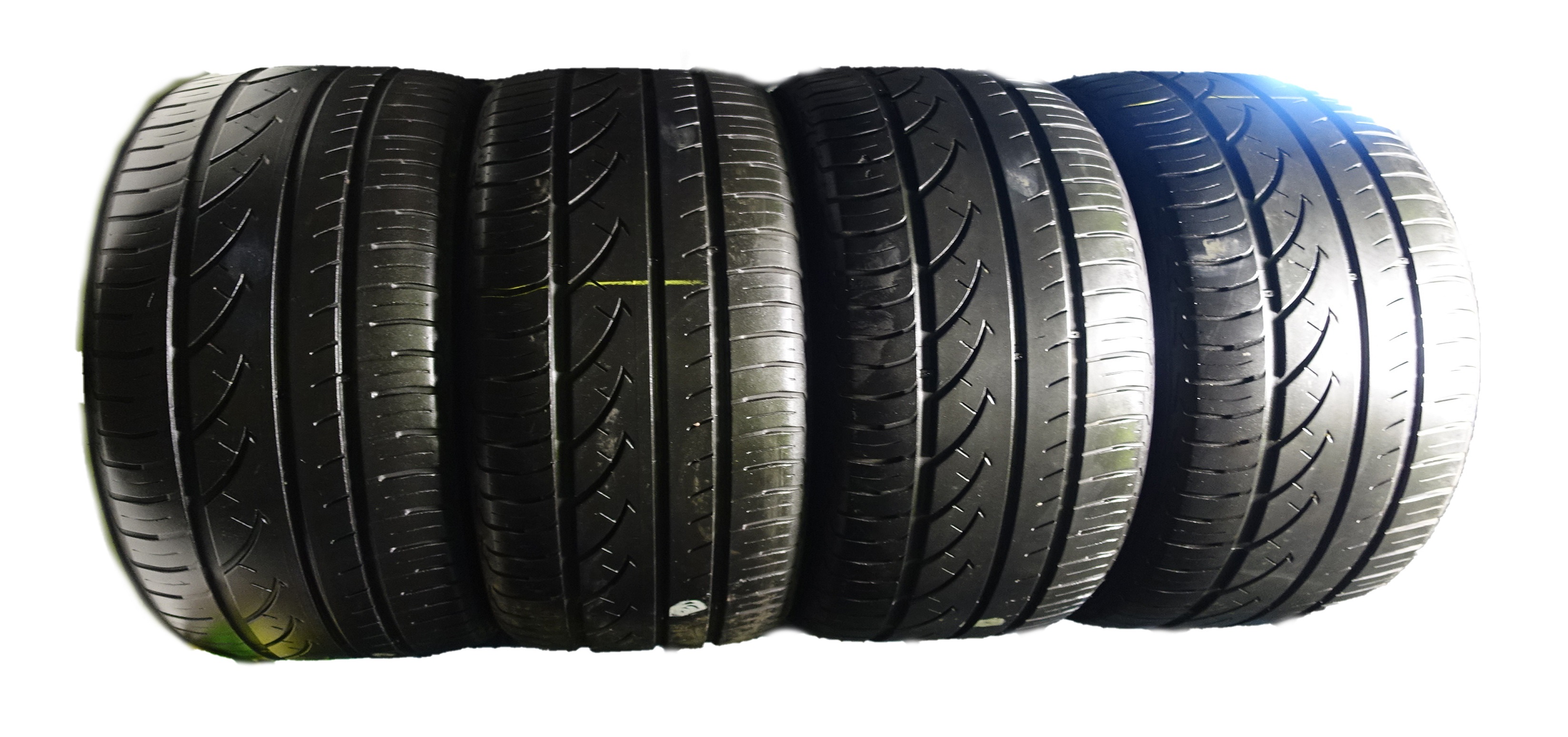 275 40 20 HANKOOK VENTUS ST